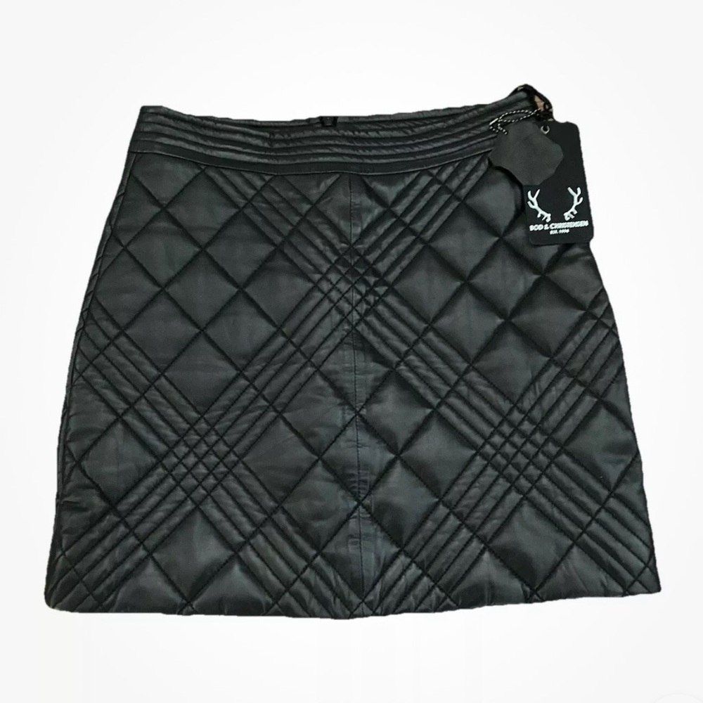 NWT BOD & CHRISTENSEN Black Leather Quilted Mini Skirt Size 4